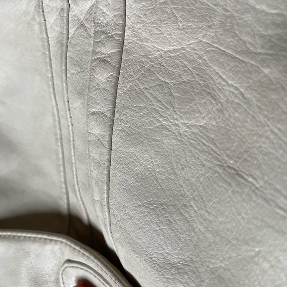 Antonia White Genuine Leather 9” Envelope Clutch Bag - Picture 10 of 10